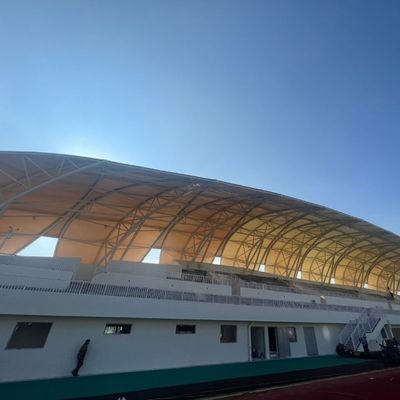रिसाइकिल करने योग्य स्टील स्ट्रक्चर स्टेडियम एंटी रस्ट प्रीफैब मेटल बिल्डिंग जिम