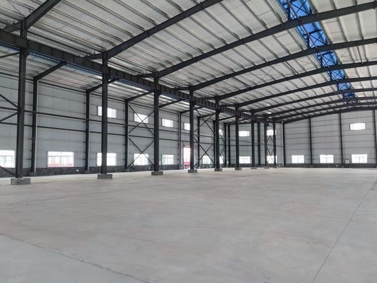 पोर्टल संरचना और इन्सुलेशन के साथ पूर्वनिर्मित धातु भवन इस्पात संरचना कार्यशाला