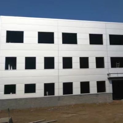 उद्योग/कारखाने के लिए बड़े स्पैन पूर्वनिर्मित इस्पात संरचना कार्यशाला