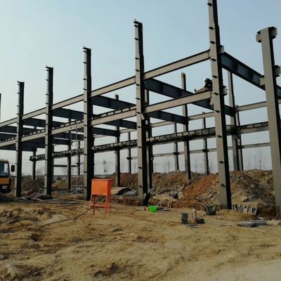 उच्च गुणवत्ता वाली पूर्वनिर्मित भवन डिजाइन इस्पात संरचना कार्यशाला
