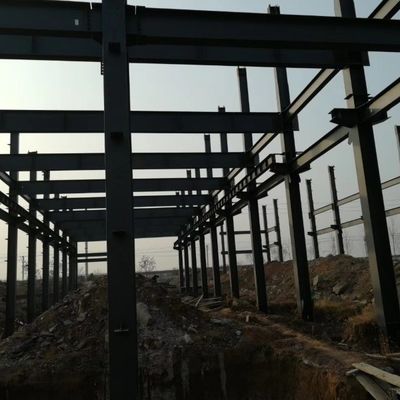 उच्च गुणवत्ता वाली पूर्वनिर्मित भवन डिजाइन इस्पात संरचना कार्यशाला