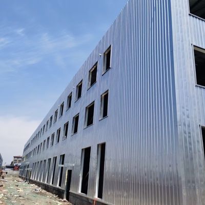 कम निर्माण अवधि के साथ उच्च परिशुद्धता वाले इस्पात संरचना कारखाने