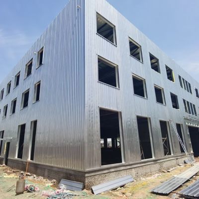 कम निर्माण अवधि के साथ उच्च परिशुद्धता वाले इस्पात संरचना कारखाने
