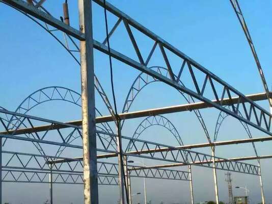 निरंतर स्पैन पीई फिल्म ग्रीनहाउस, सब्जियों के पकने को बढ़ाने और तेज करने के लिए प्रयोग किया जाता है